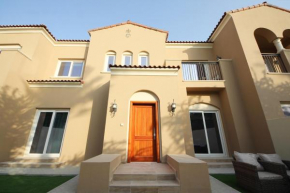 New Arabian Villa Nova 4 BR & Maid Dubai Land